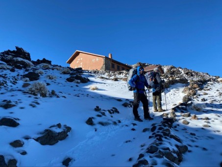 Elementos de protección contra el frío para microaventuras de montaña