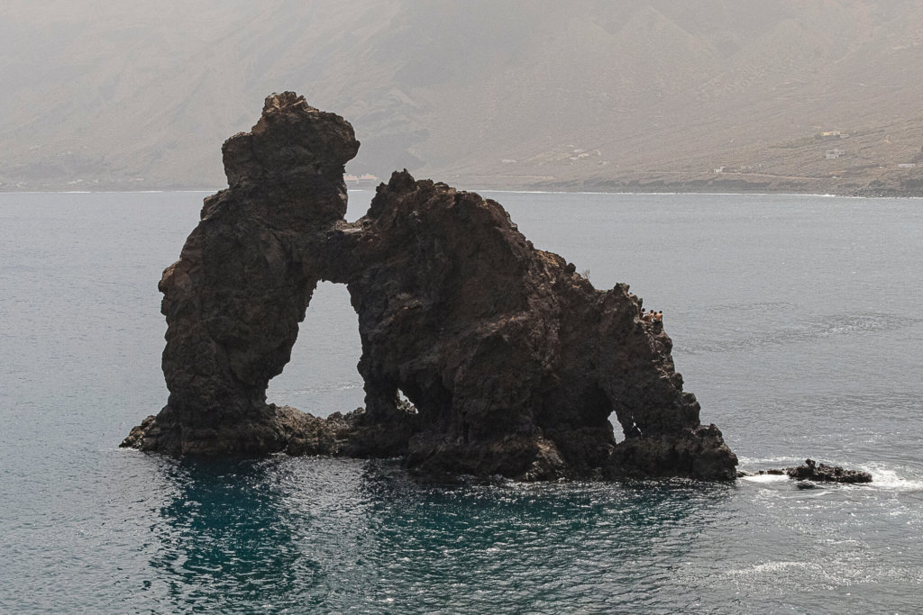 Roque de La Bonanza en la isla de El Hierro